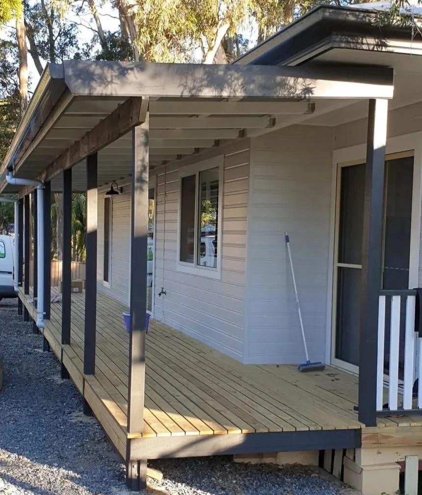 House with back decking, timber deck, back verandah.