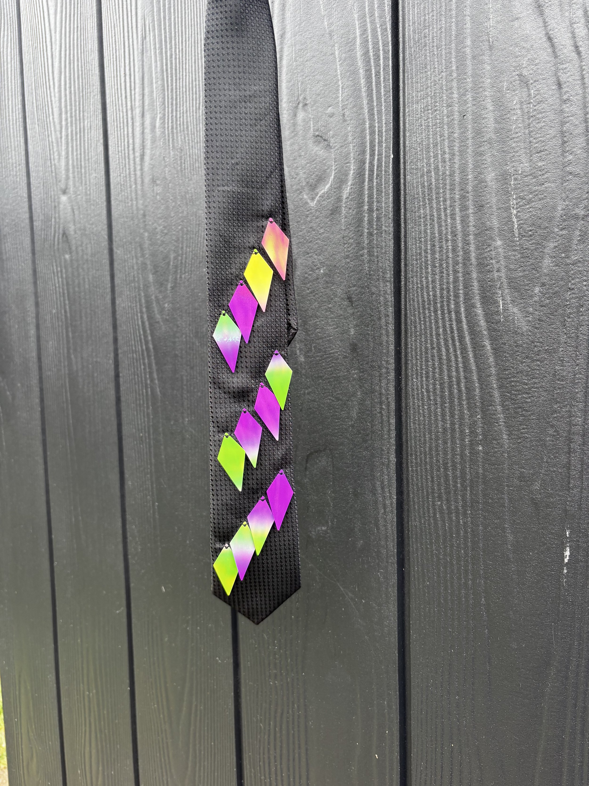 neon kite 2.jpeg