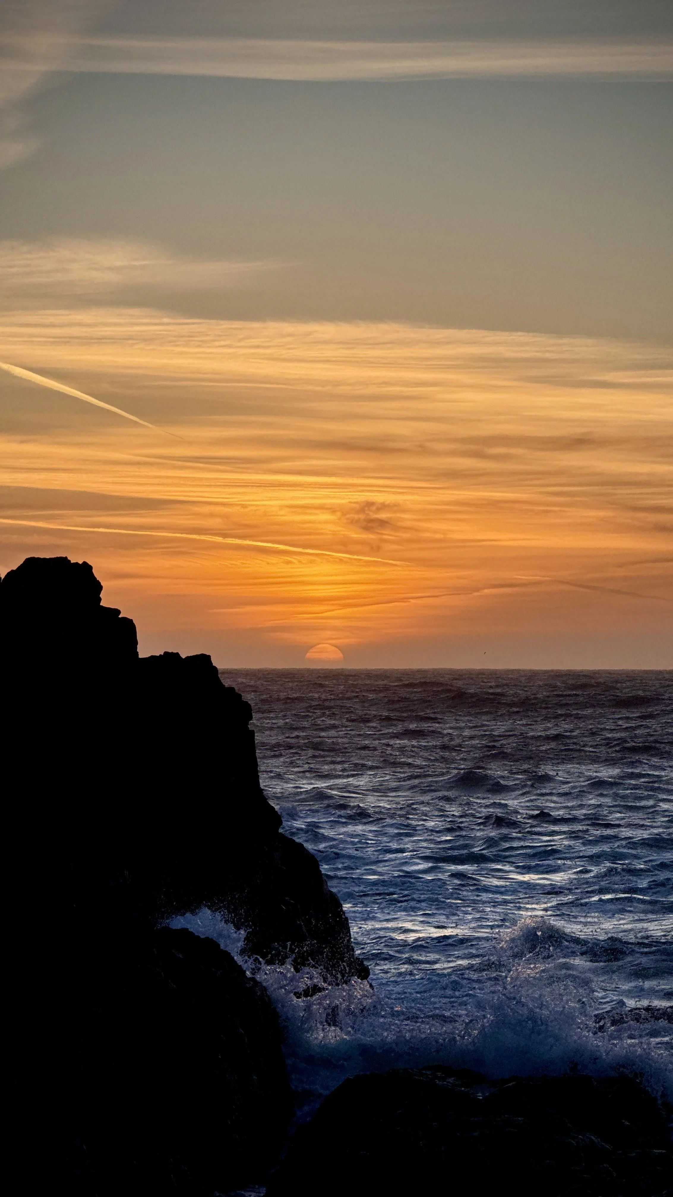 Put the sun in the sunset.