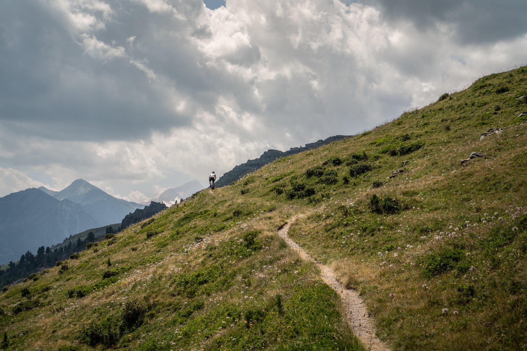 Alpine Gravel Crêt-du-Midi