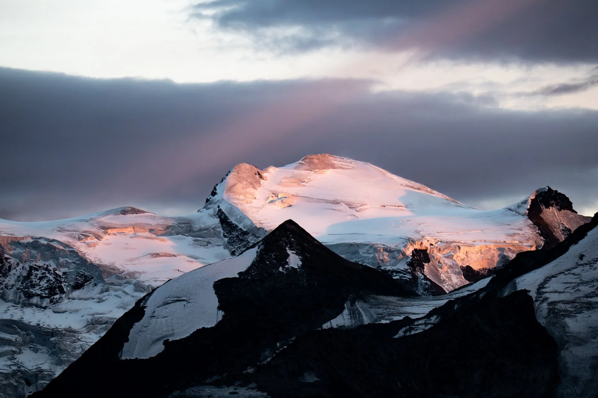 SUNSET - Claudia Lamothe-7.jpg