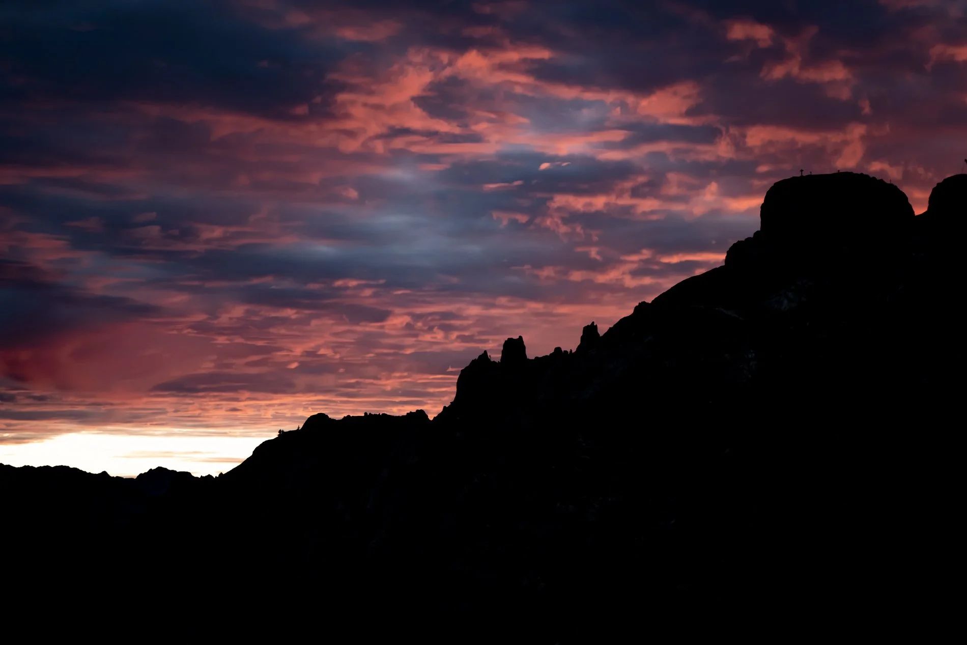 SUNSET - Claudia Lamothe-3.jpg