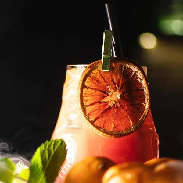 dehydrated-blood-orange-wheels-1_98b5be83-7190-42a8-abc6-e8f1f7585008.webp
