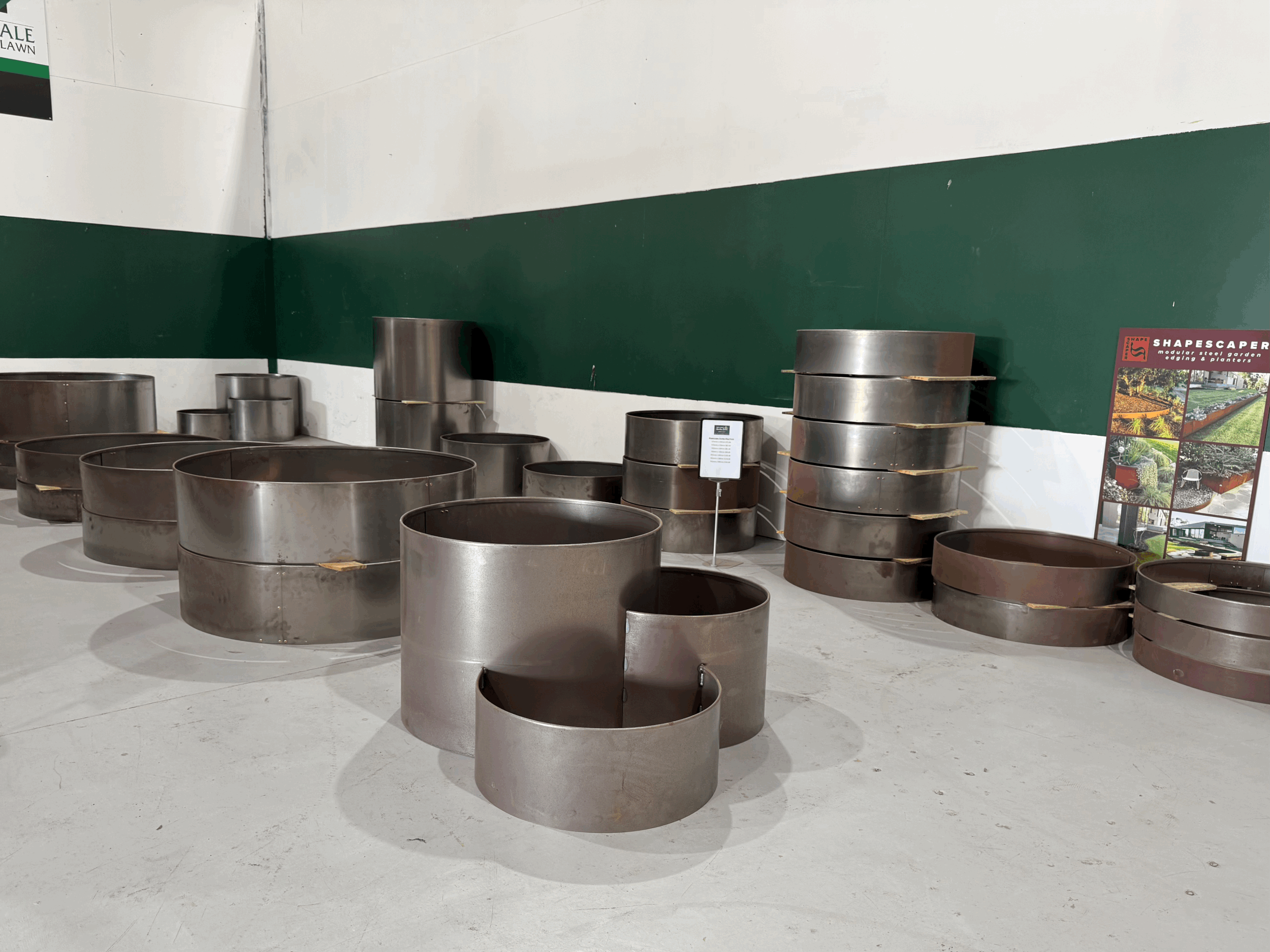 Shapescaper Ring Planters
