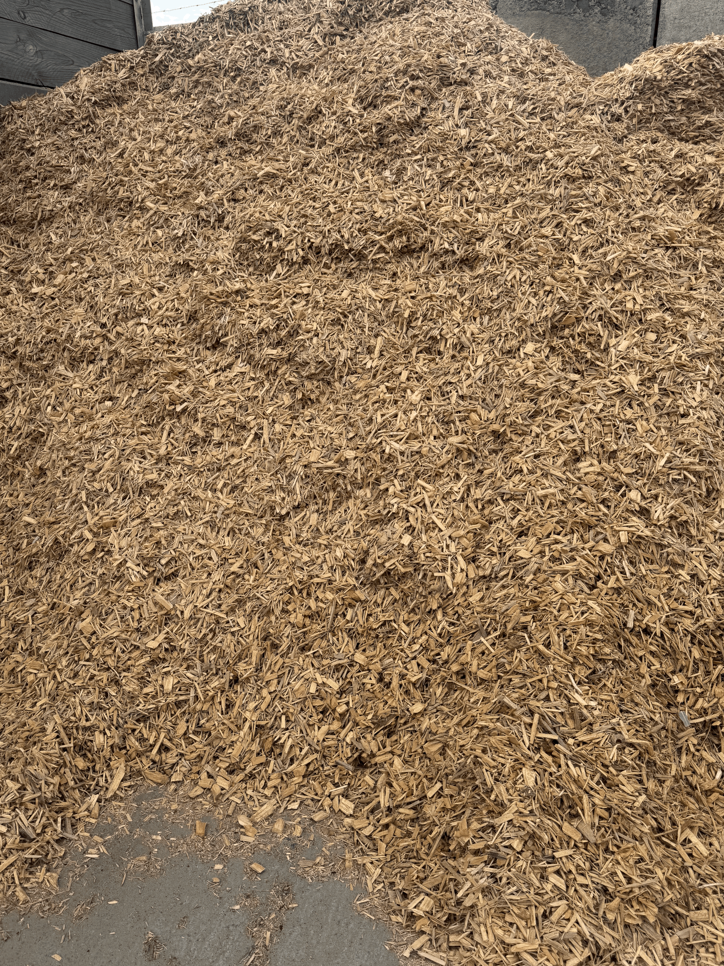 Soft Fall Mulch (Seasonal)