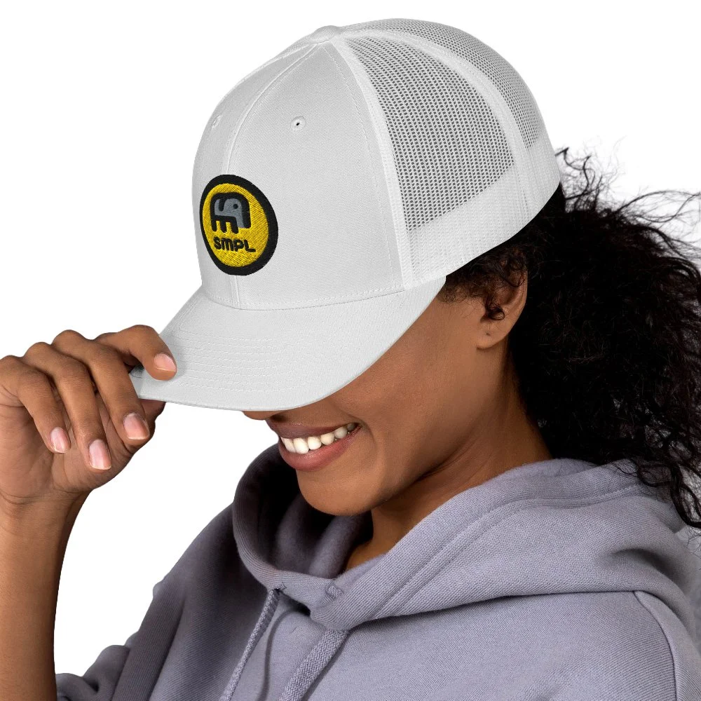 SMPL_MOCKUP_TRUCKER-10.jpg