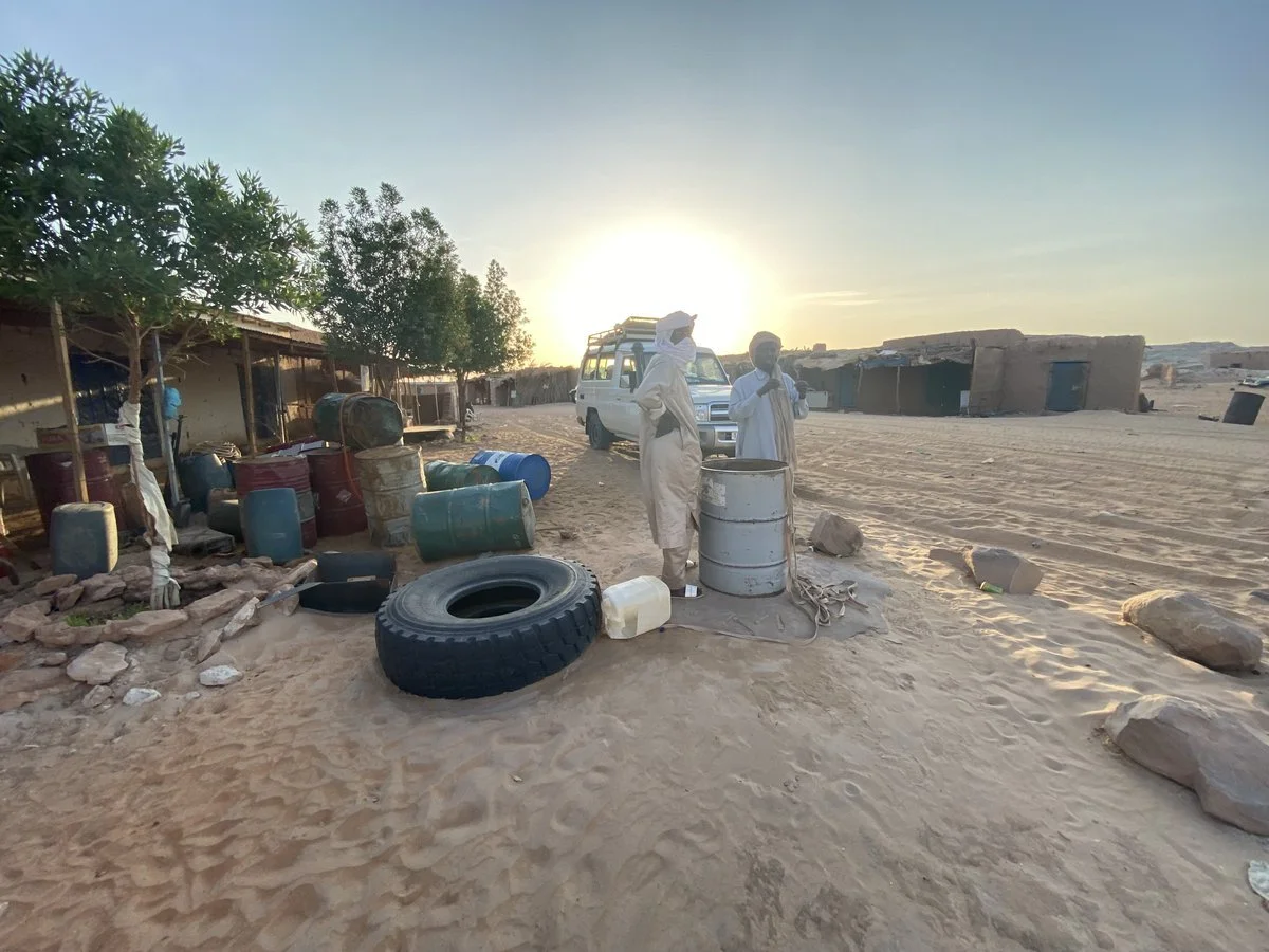 Gas stop in Northern Chad. ©Robert Young Pelton. all rights reserved. 