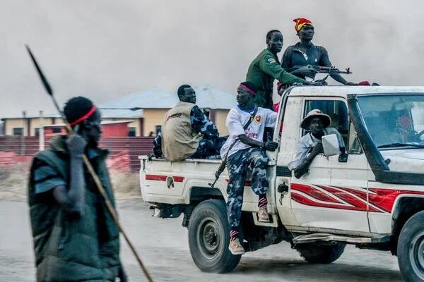 The White Army on a rampage in Malakal, South Sudan ©RYP, all rights reserved 