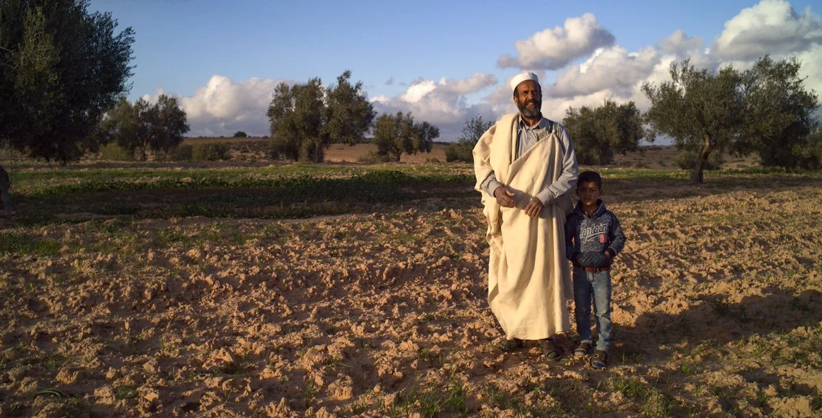 A man who had adopted orphans in Libya after his children were brutally murdered by Haftar's forces in Tarhunah. ©RYP, all rights reserved