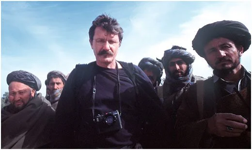 Robert Young Pelton at the Battle of Qali i Jangi with some Hazara fighters  in December 2001. ©RYP, all rights reserved