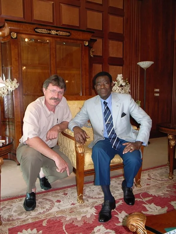 Robert Young Pelton with Teodoro Obiang, President of Equatorial Guinea.  ©Robert Young Pelton, all rights reserved. 