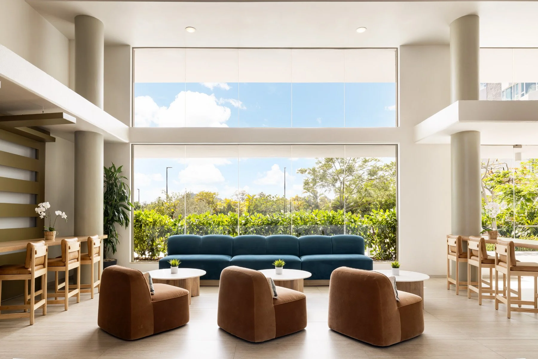 Hyatt-San-Juan-SJUCT- Lobby-3-SM.jpg