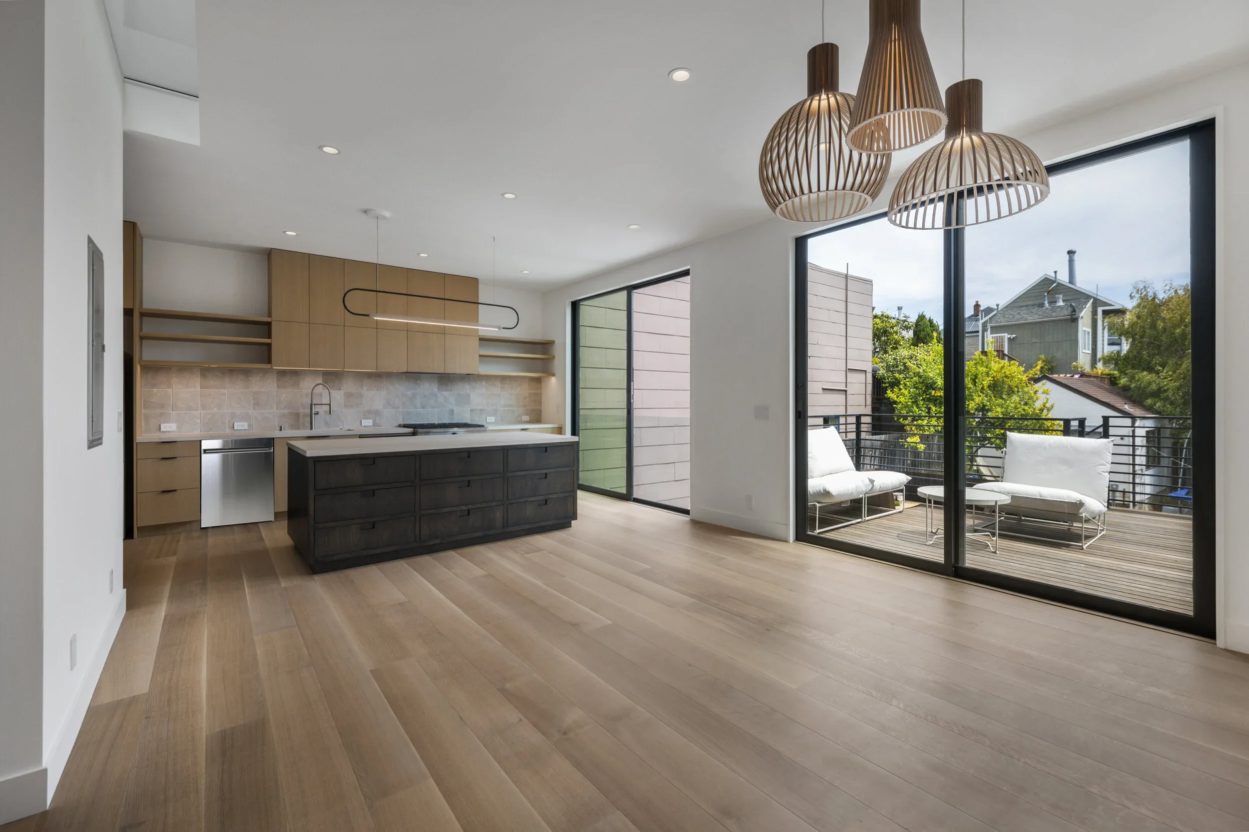 Home Renovation Guide: Who Reviews Remodel Contracts in San Francisco?