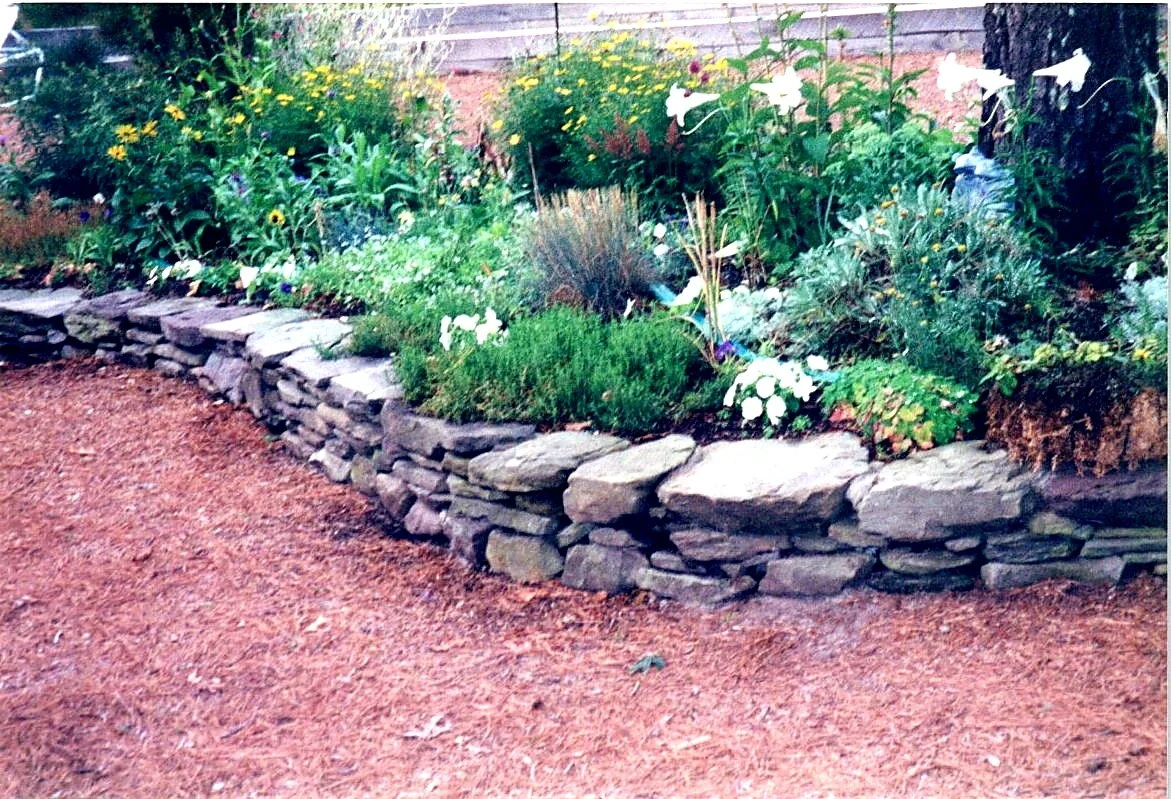 stone_focus_Wall 11.jpg