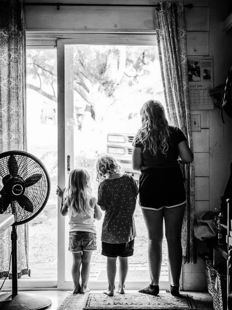 Over the next few weeks, I&rsquo;ll be sharing some of my favorite photos I&rsquo;ve taken over the past few years that I never posted and basically no one knows they exist 🤣 

This is the my most recent fave taken during our family reunion over the