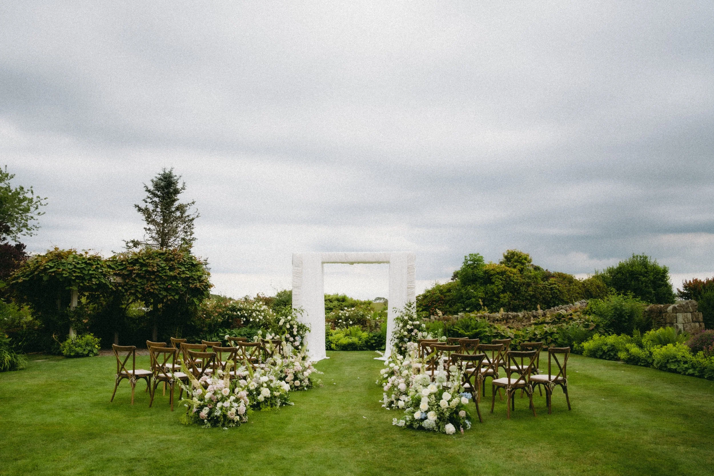 NJP_BELLEBRIDAL_HALTONGROVE-00668.jpg