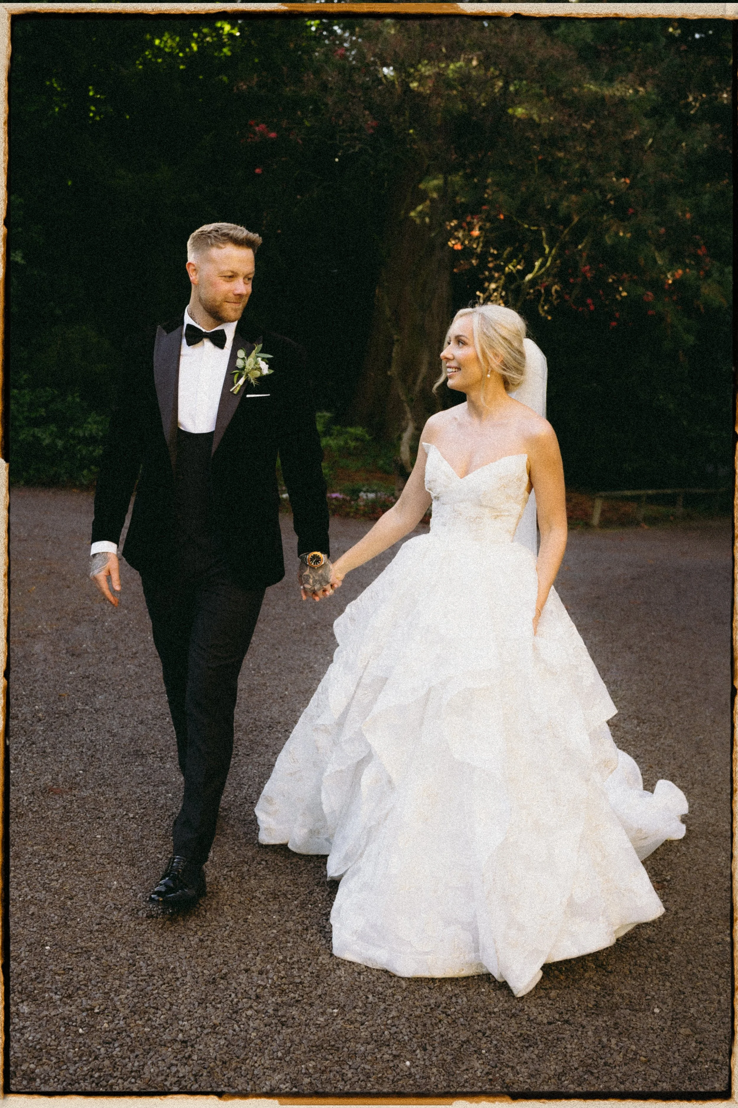 nicolajay_creativeweddingphotos-09230_film.jpg