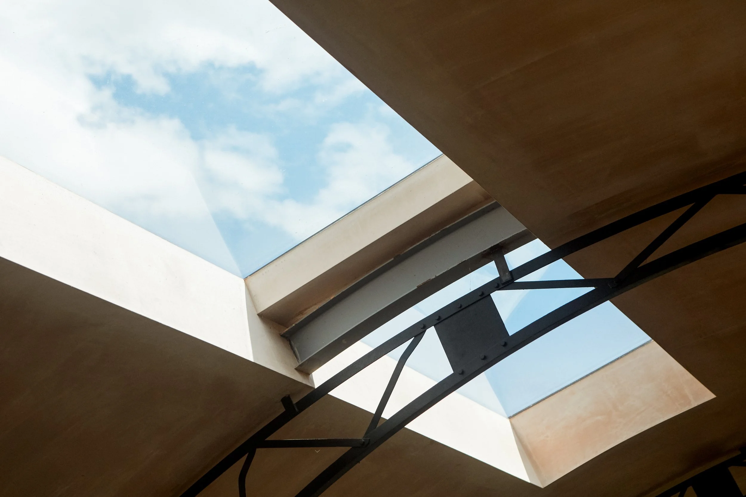 Redhouse_389.jpg