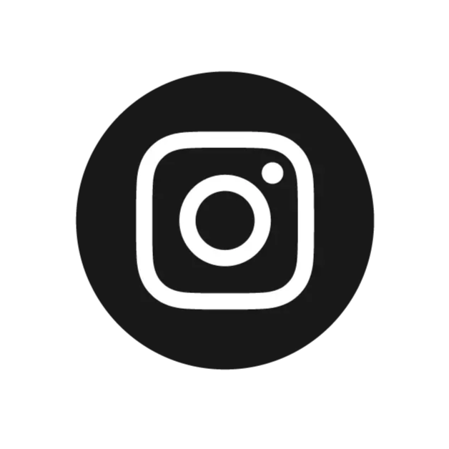 Logo d'Instagram en blanc sur fond noir