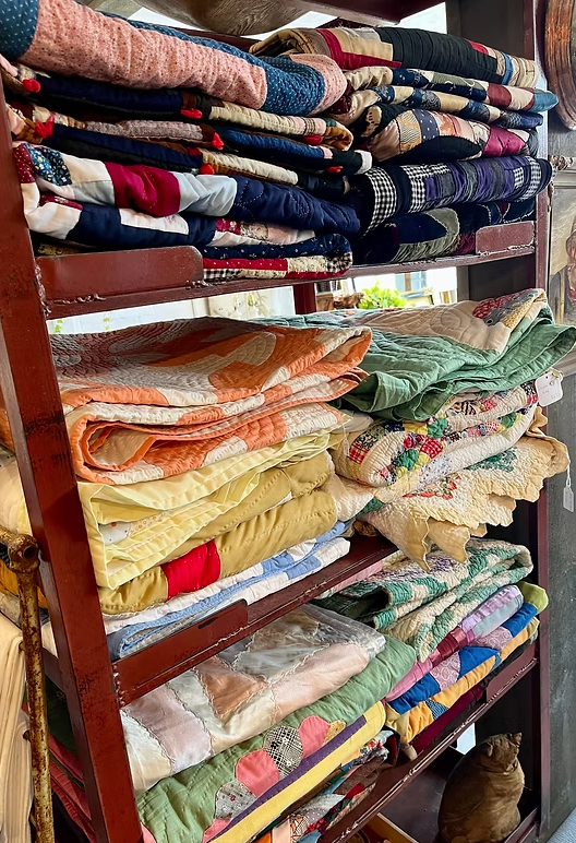 
Quilts: 
Size: Lots to choose from
Always have 30 - 40 quilts in stock
($75-450)