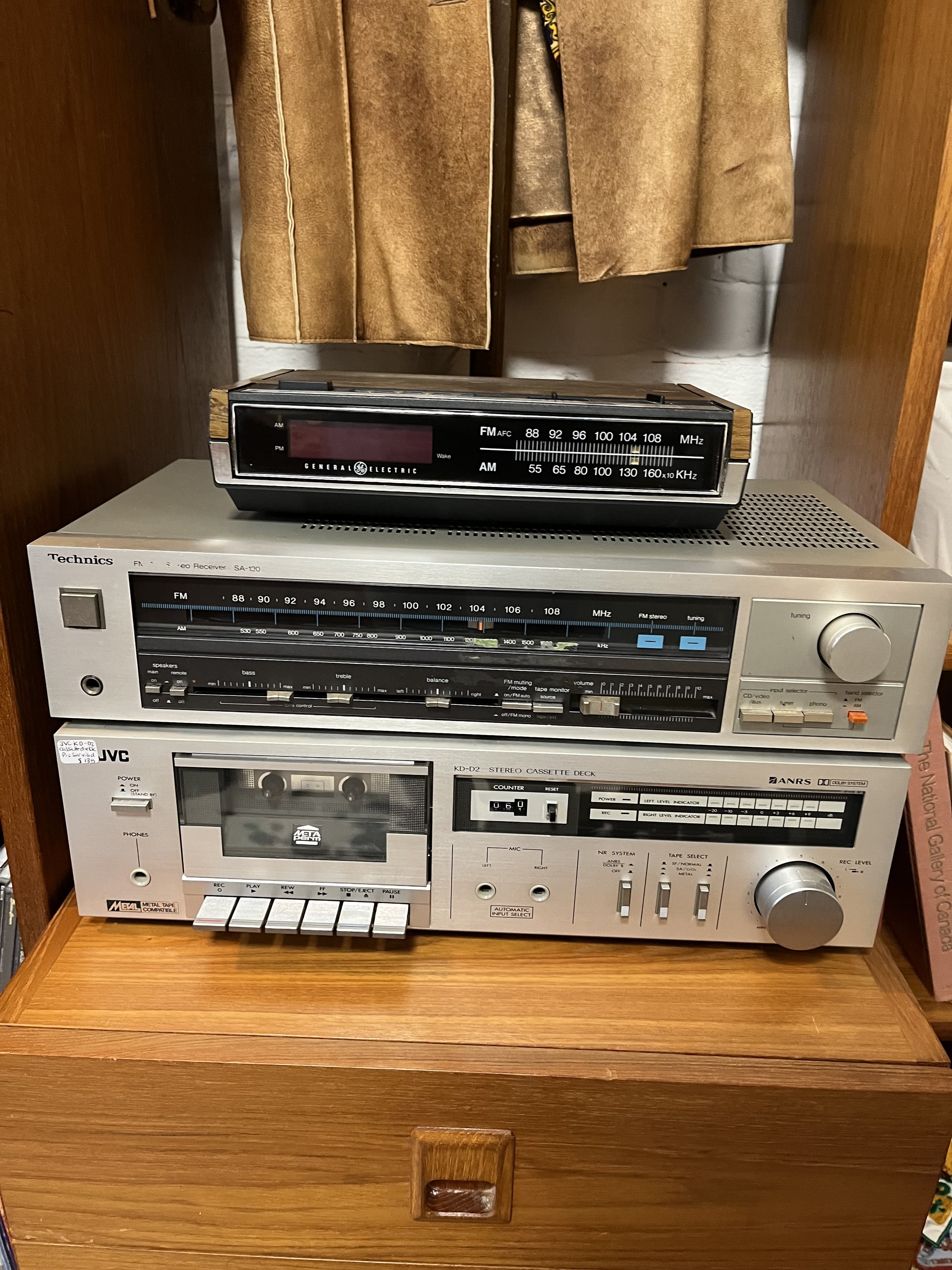 Technics Receiver, Professionally serviced. ($175)
Technics Cassette deck, Professionally serviced. ($135)