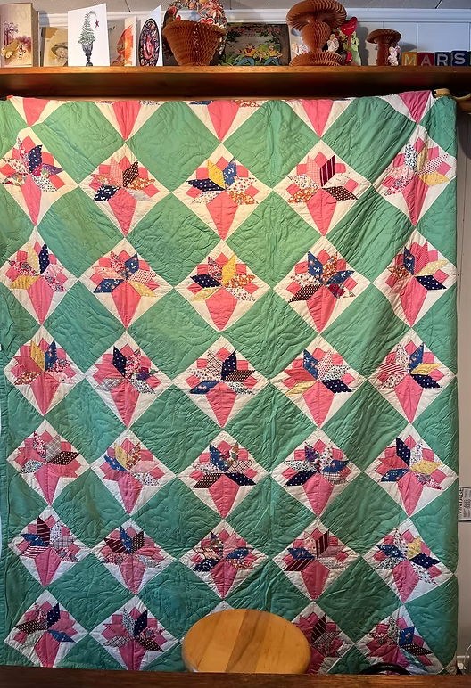
Feedsack Quilt:
Size 64 x 80"
All hand stitched.  Great condition
($165)