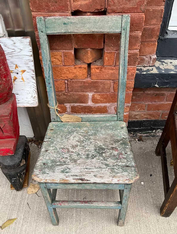 
Quebec Ile d'Orleans Chair: Good condition. ($200)