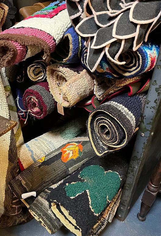 
Hooked Rugs:
Lots of hooked rugs, figural, floral, scenes, etc. 1900-1960s
($65-$495)