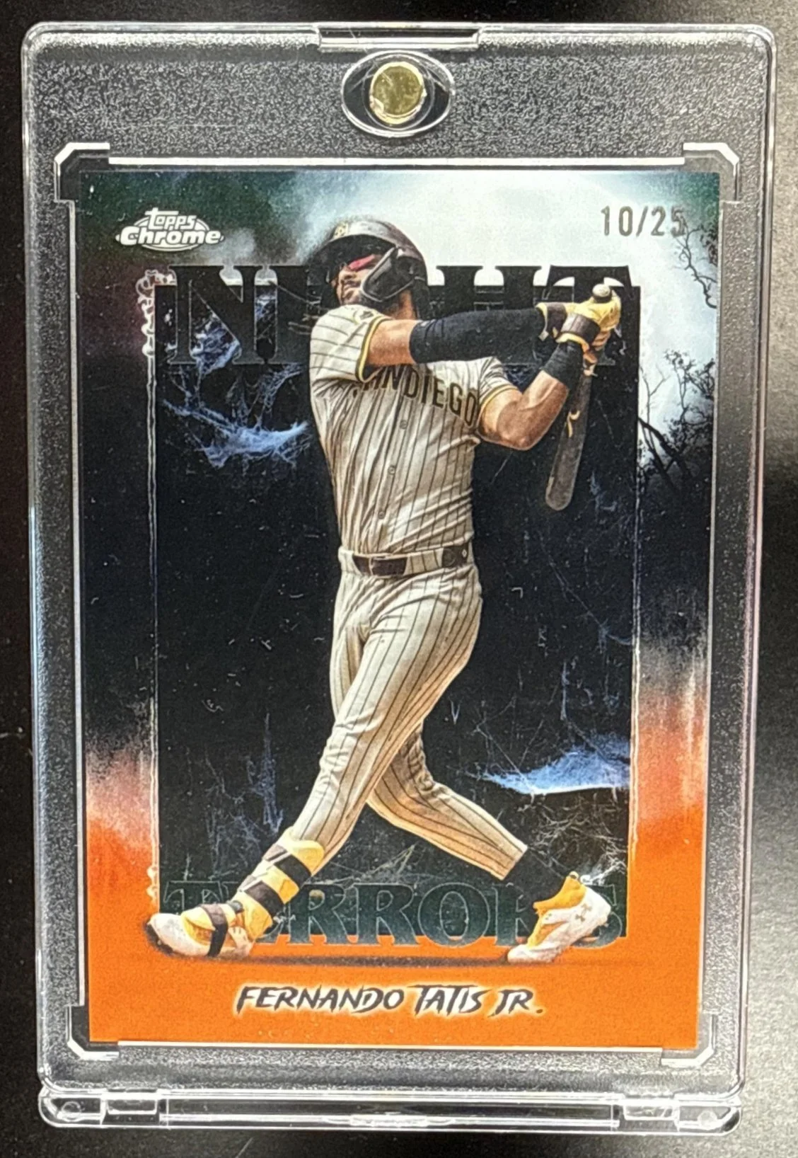 259_2025_TOPPS_CHROME_UPDATE_FERNANDO_TATIS_JR_NT_21_NIGHT_TERRORS_ORANGE_25.jpg