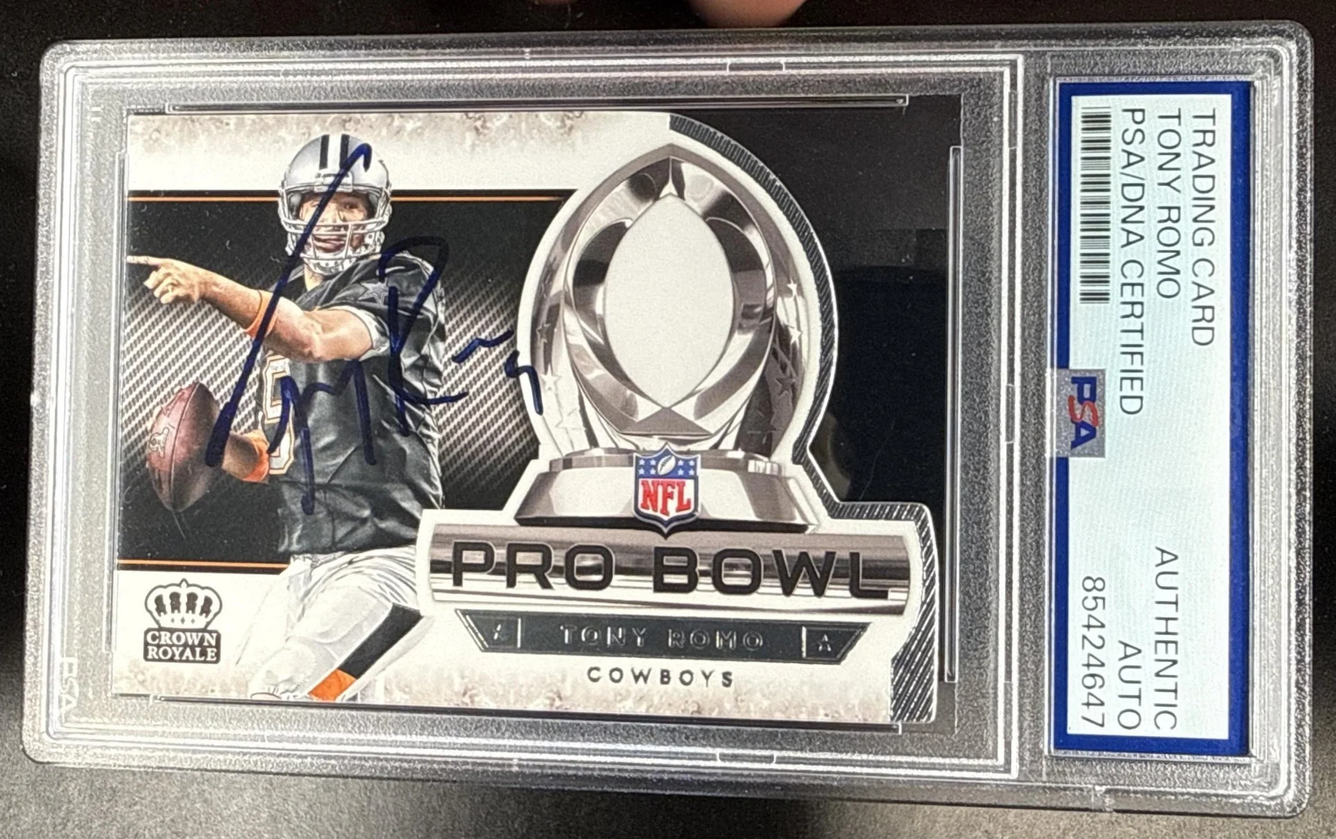 248_2015_PANINI_CROWN_ROYALE_TONY_ROMO_PB12_PRO_BOWL_DIE_CUTS_COWBOYS_IP_AUTO.jpg