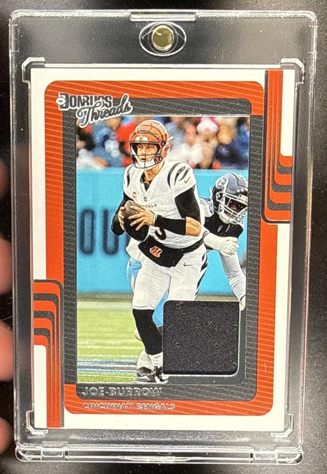 117_2025_PANINI_DONRUSS_JOE_BURROW_DTH_JBW_THREADS_BENGALS.jpg