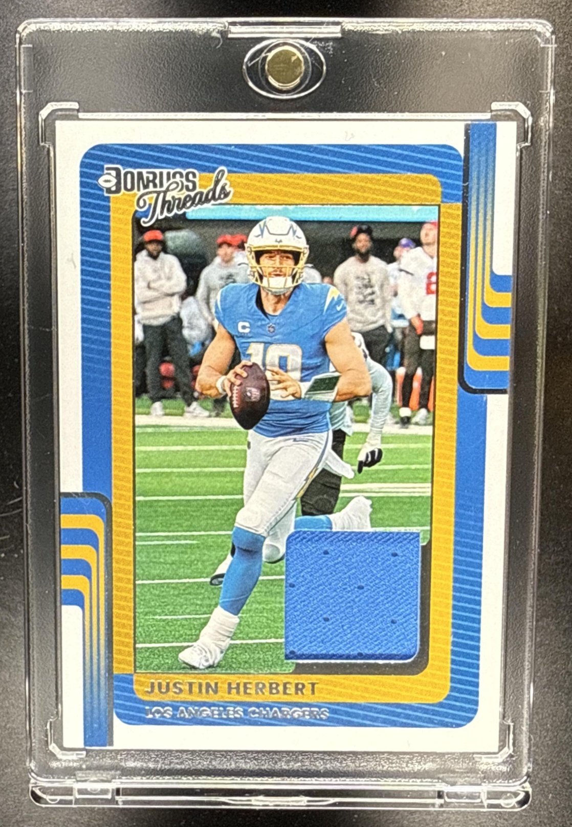 068_2021_PANINI_DONRUSS_JUSTIN_HERBERT_DT3_THREADS_CHARGERS.jpg