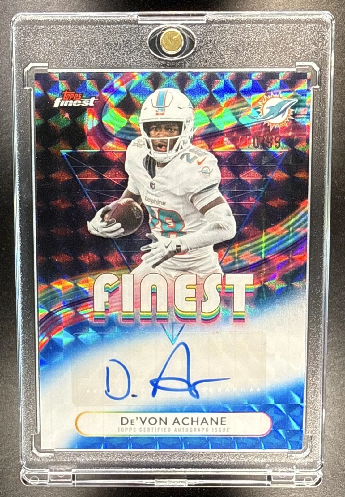 461_2025_TOPPS_FINEST_DE_VON_ACHANE_FA_DA_AUTO_BLUE_GEOMETRIC_REFRACTOR_99.jpg