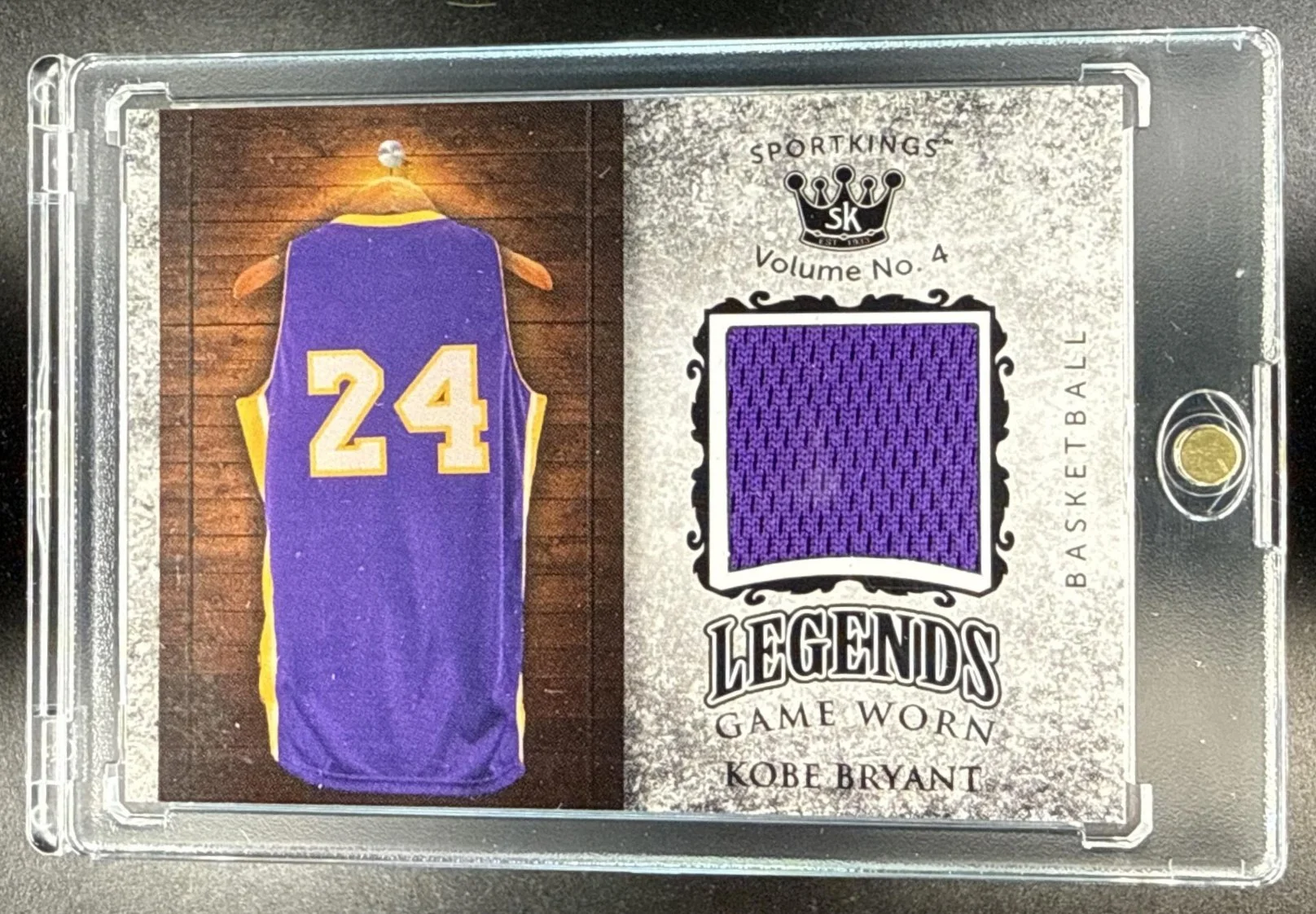 342_KOBE_BRYANT_LEGENDS_GAME_USED_PATCH.jpg