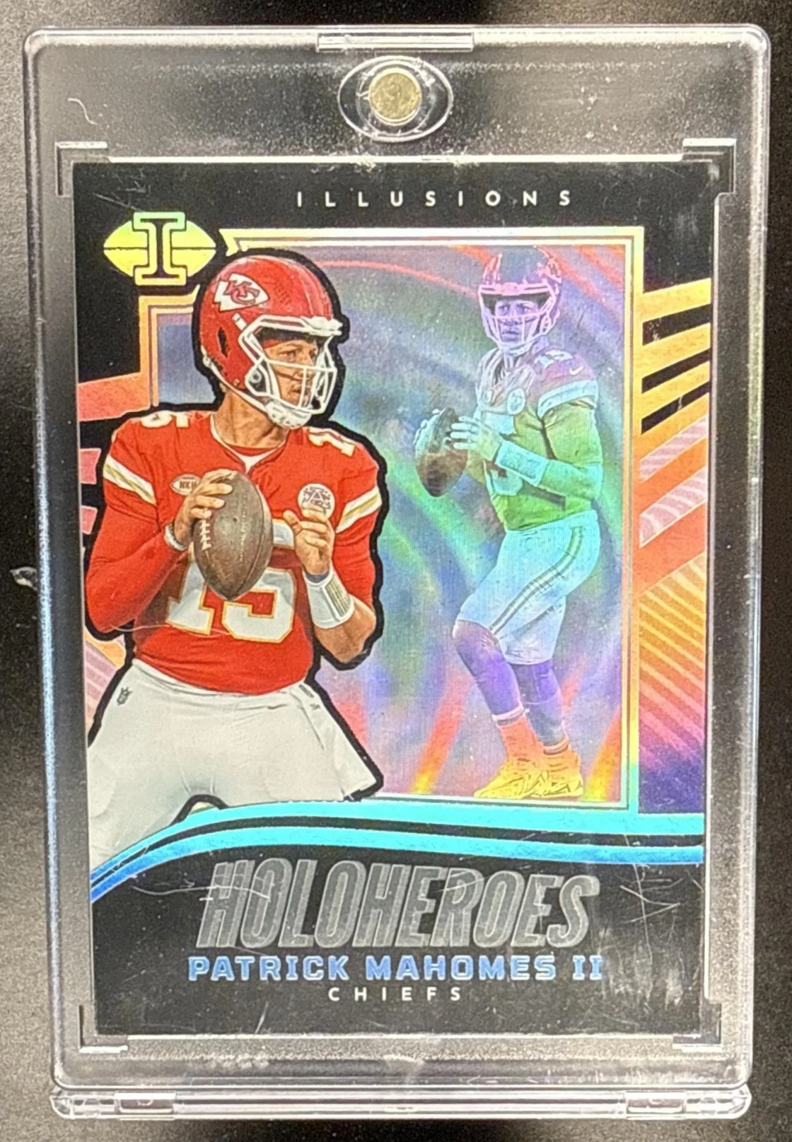 013_2023_PANINI_ILLUSIONS_PATRICK_MAHOMES_II_30_HOLOHEROES_CHIEFS.jpg