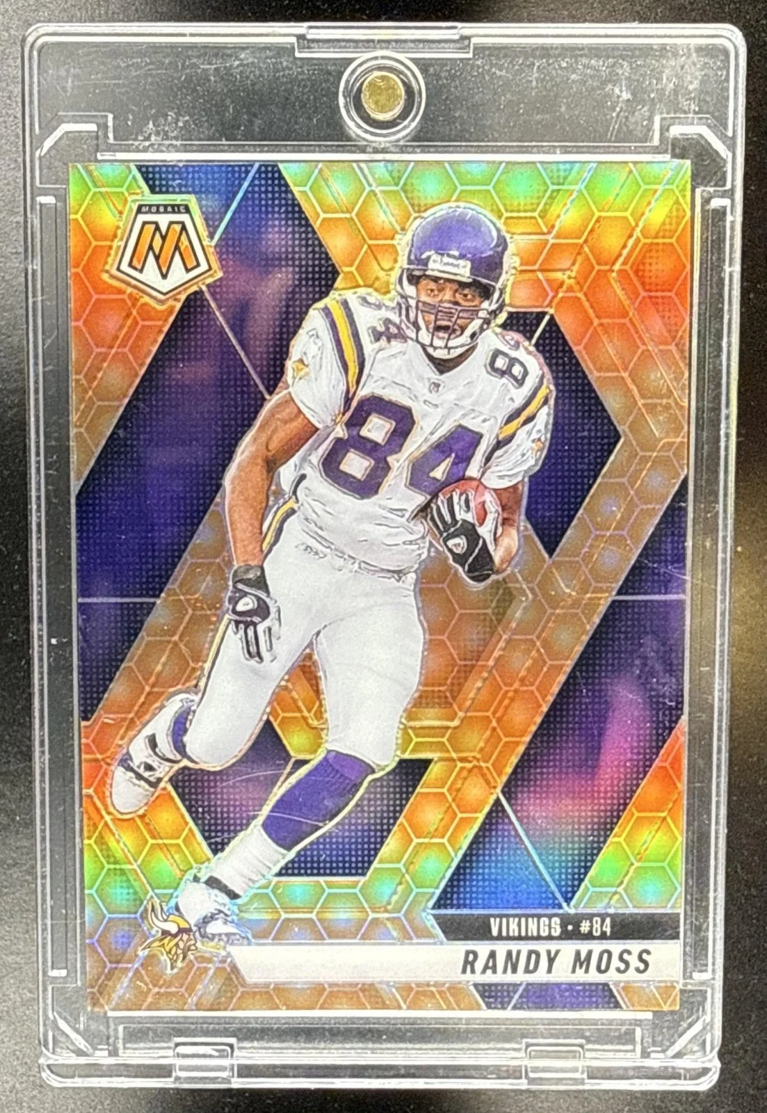 103_2025_PANINI_MOSAIC_RANDY_MOSS_134_HONEYCOMB_PRIZM_VIKINGS.jpg