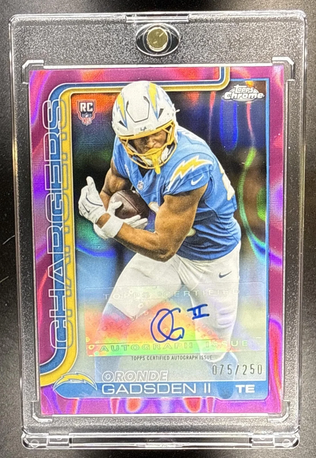 171_2025_TOPPS_CHROME_ORONDE_GADSDEN_RRA_OGII_RETAIL_ROOKIE_AUTO_PINK_LAVA_250_RC.jpg