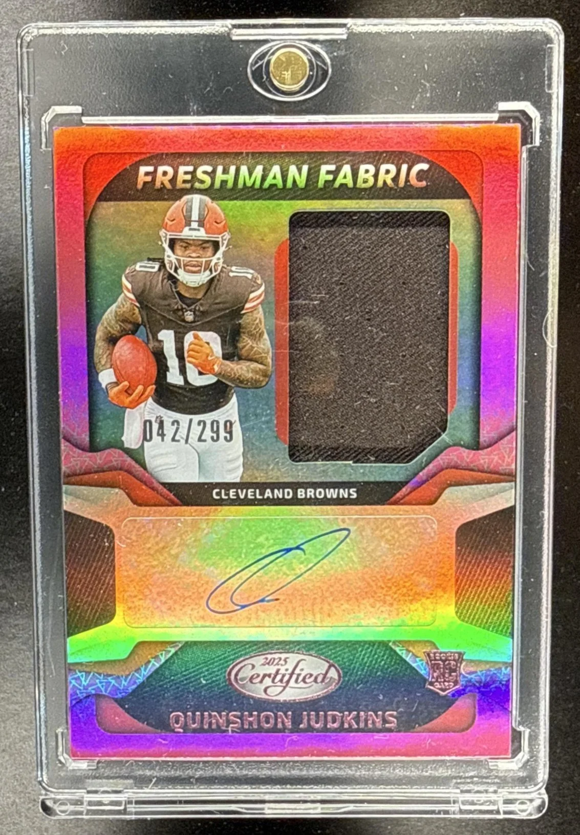 056_2025_PANINI_CERTIFIED_QUINSHON_JUDKINS_FBC_QJS_FABRIC_PINK_299_PATCH_RC_AUTO.jpg