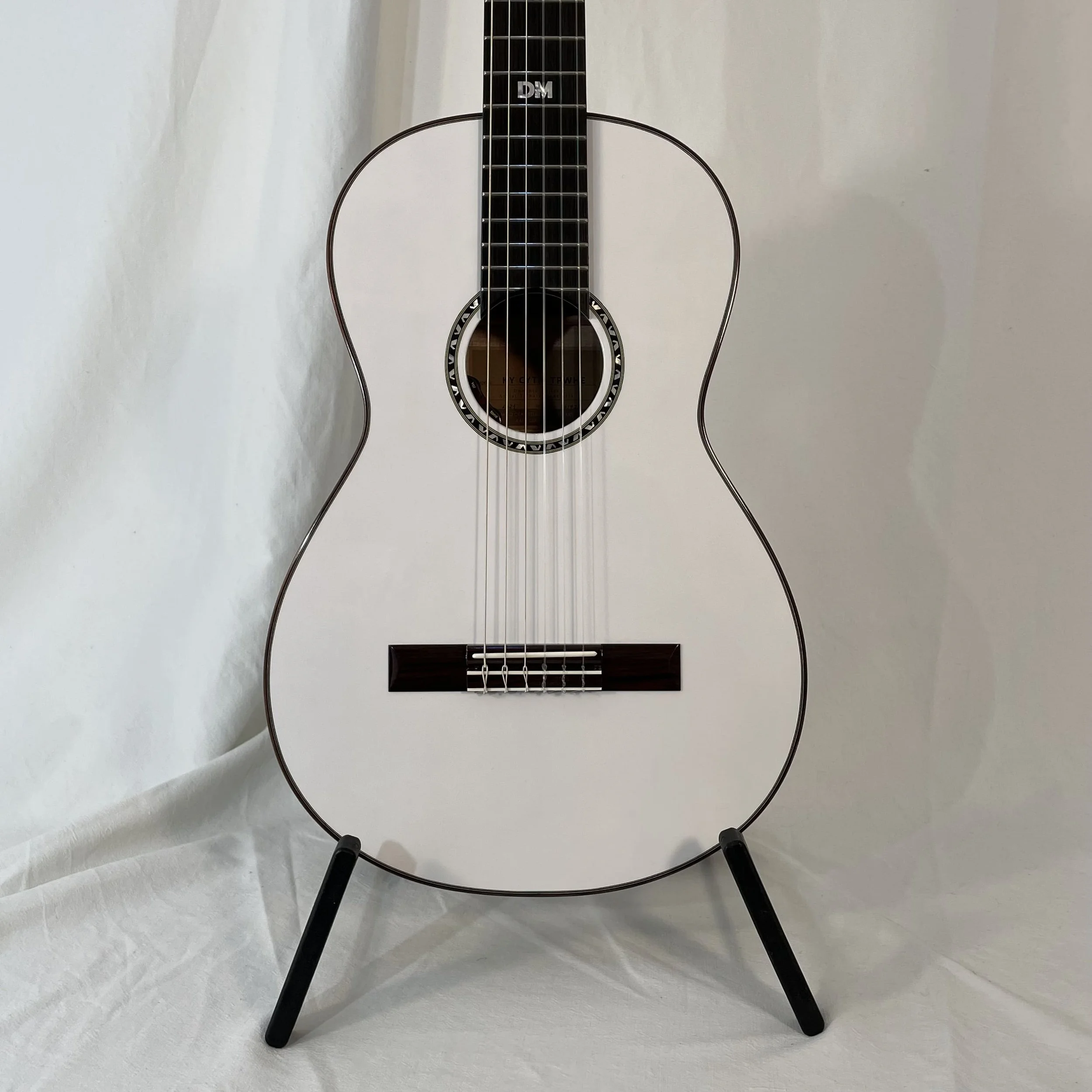 k_yairi_guitars_grace_dominic_miller_tribute_2