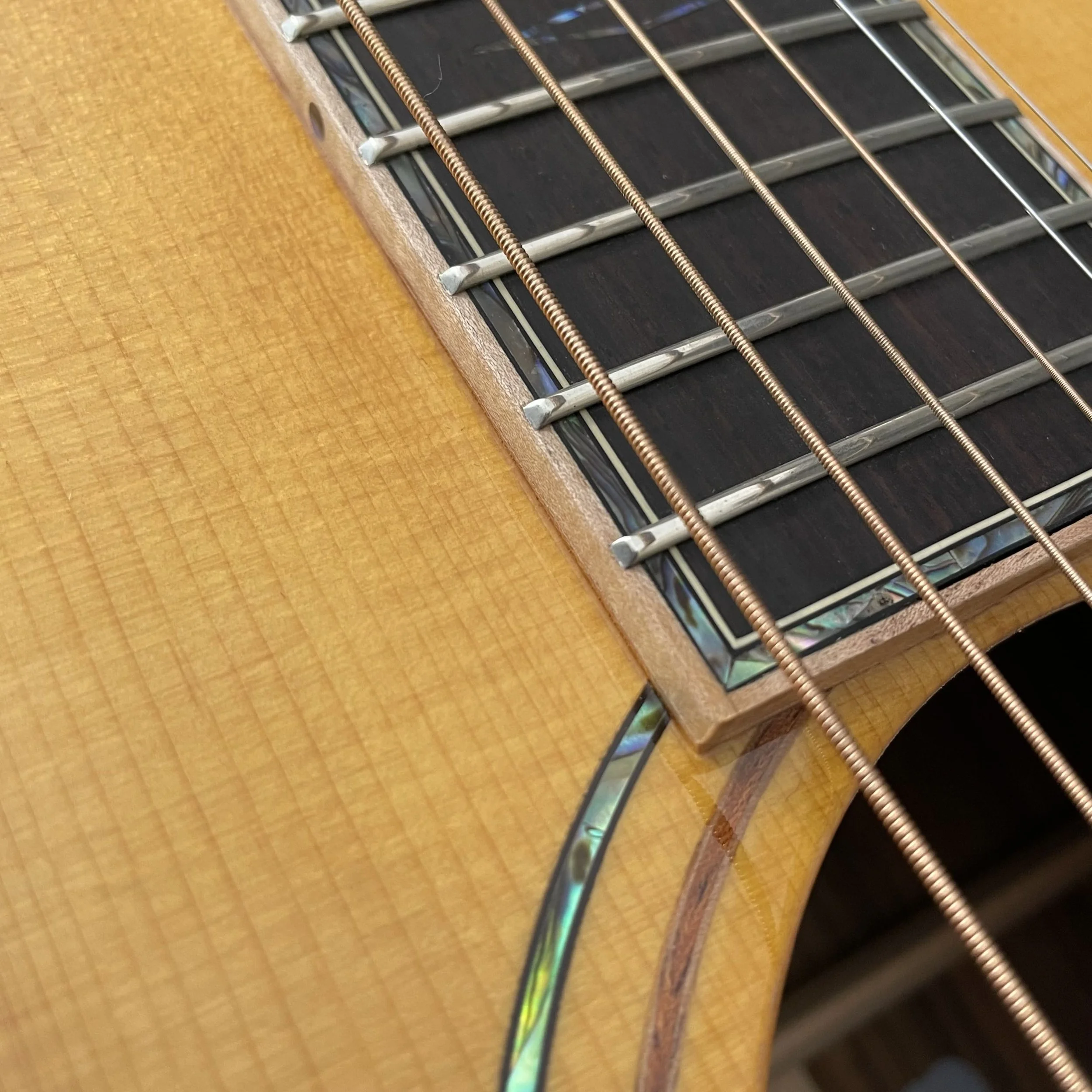 K-YAIRI-GUITAR-DYM500-fingerboard