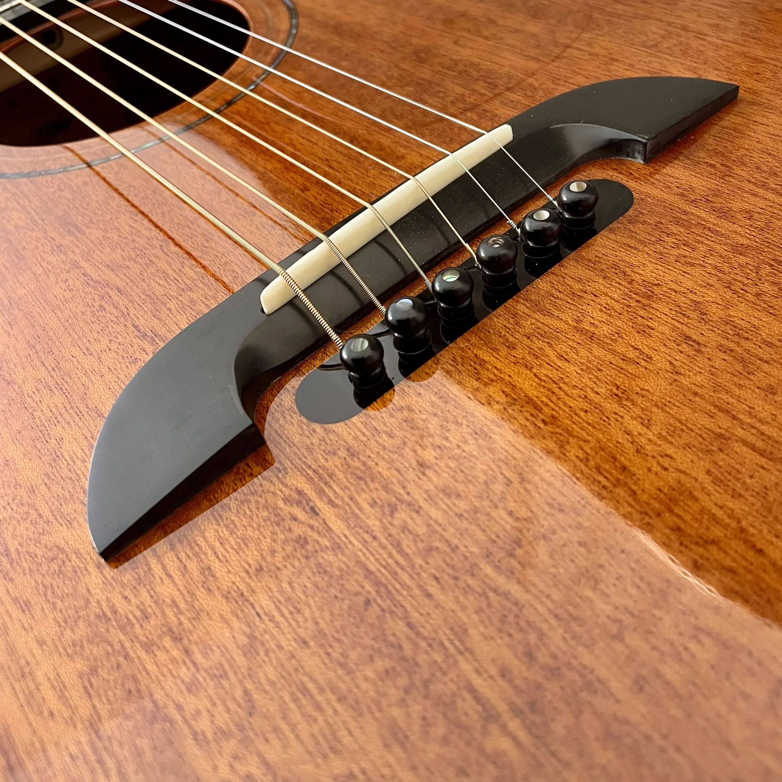 K-YAIRI-GUITAR-NYM90V-AM-bridge