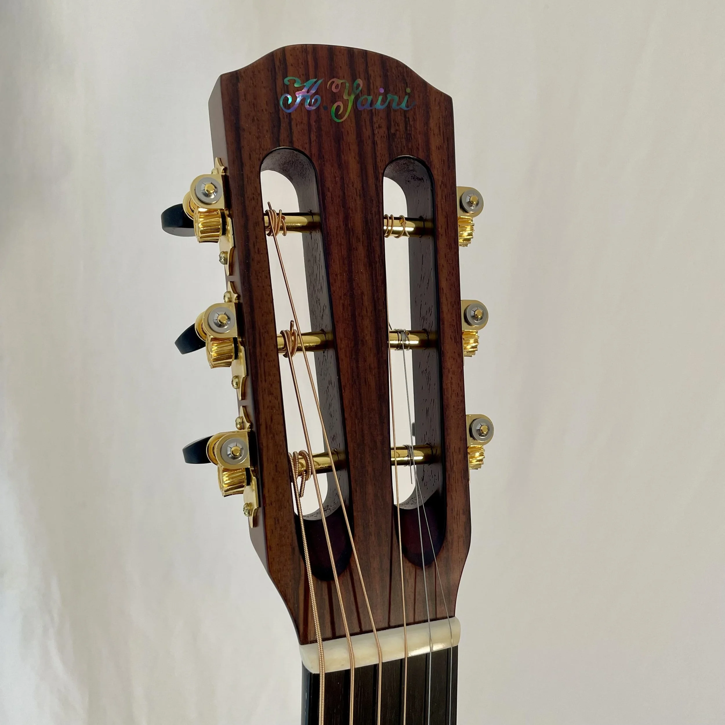 K-YAIRI-GUITARS-NYM90V-IND-DIST-headstock