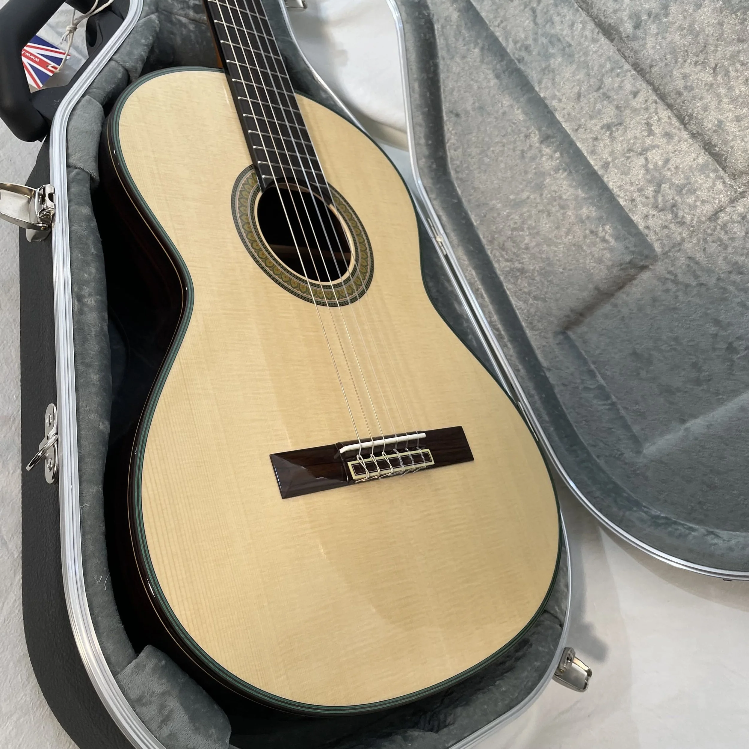K-YAIRI-GUITAR-YC20-full