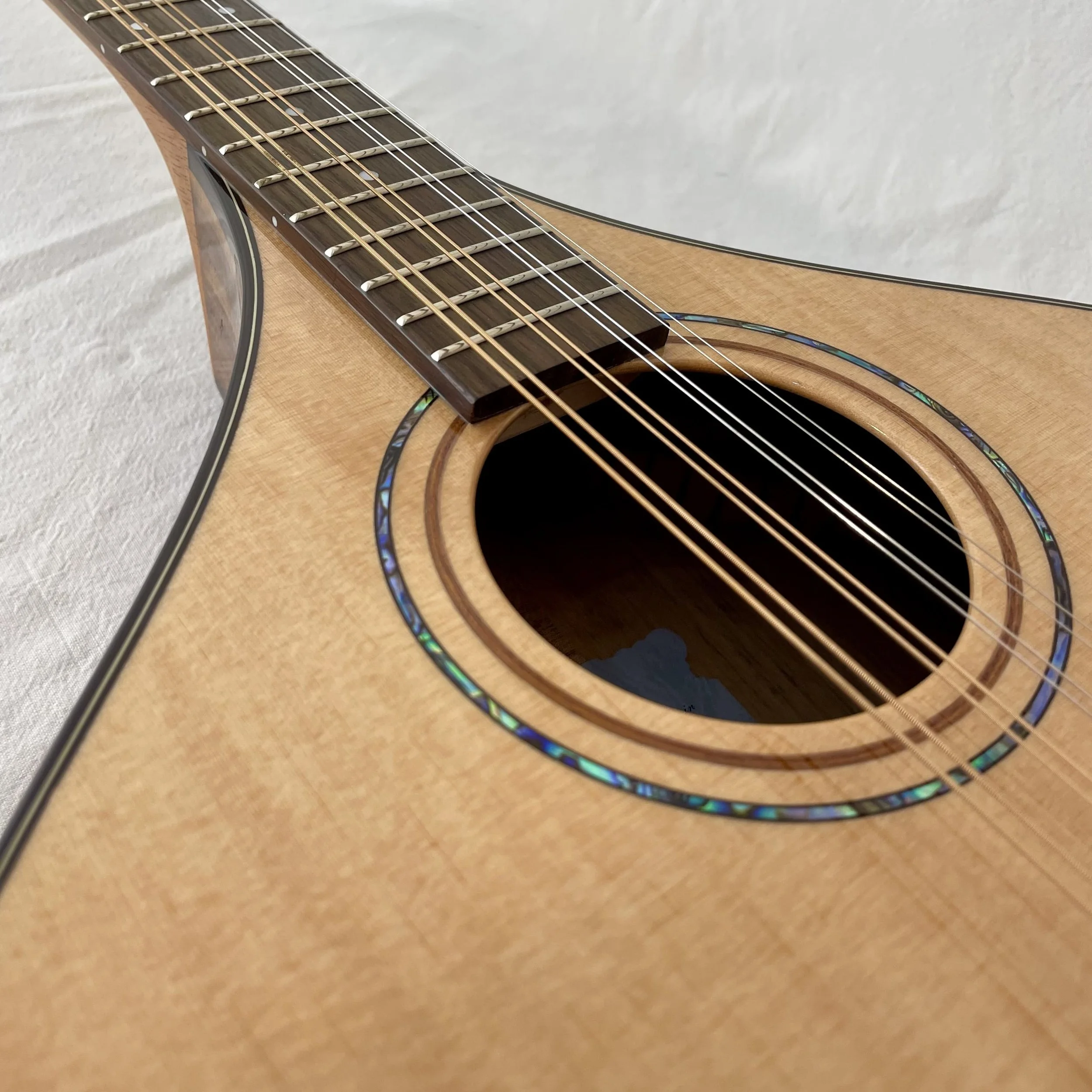 K-YAIRI-GUITAR- BOY-IRISH-BOUZOUKI-body1