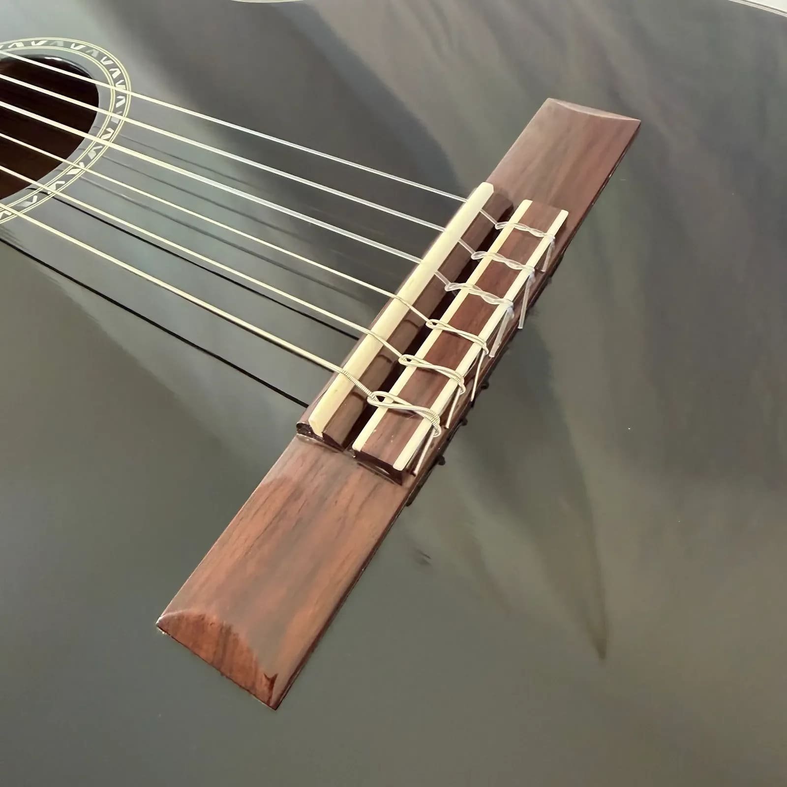 k-yairi-guitar-CYTMBK-dominic-miller-bridge