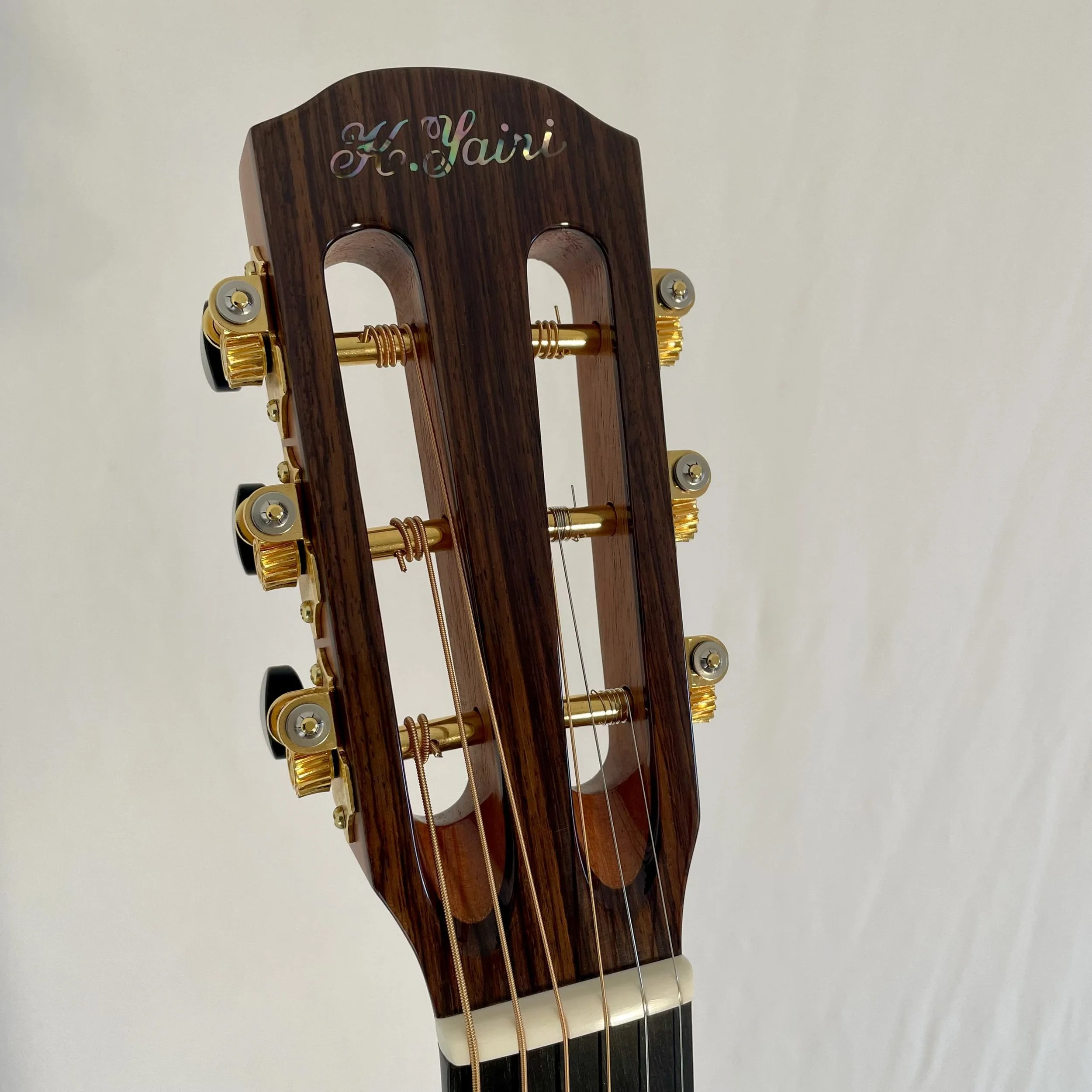 K-YAIRI-GUITAR-NYM90V-AM-headstock
