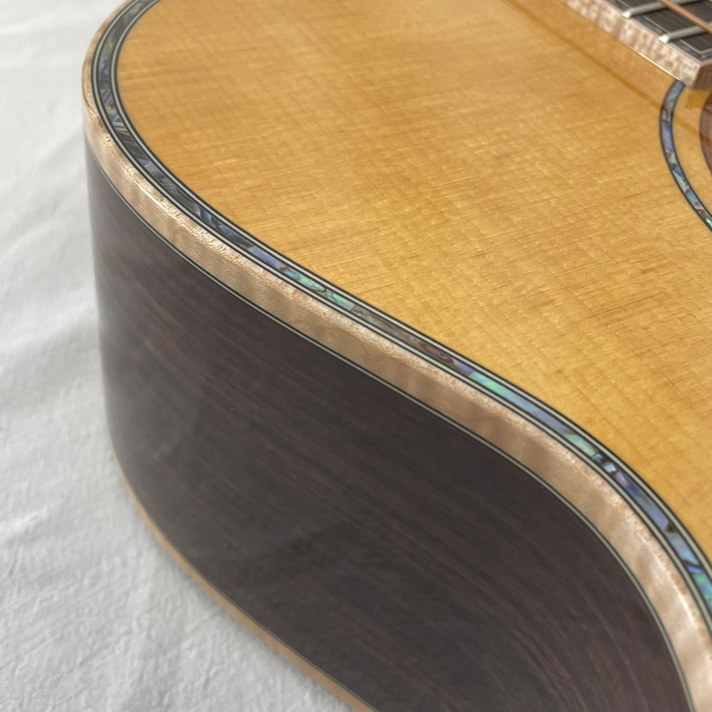 K-YAIRI-GUITARS-FYM500-side