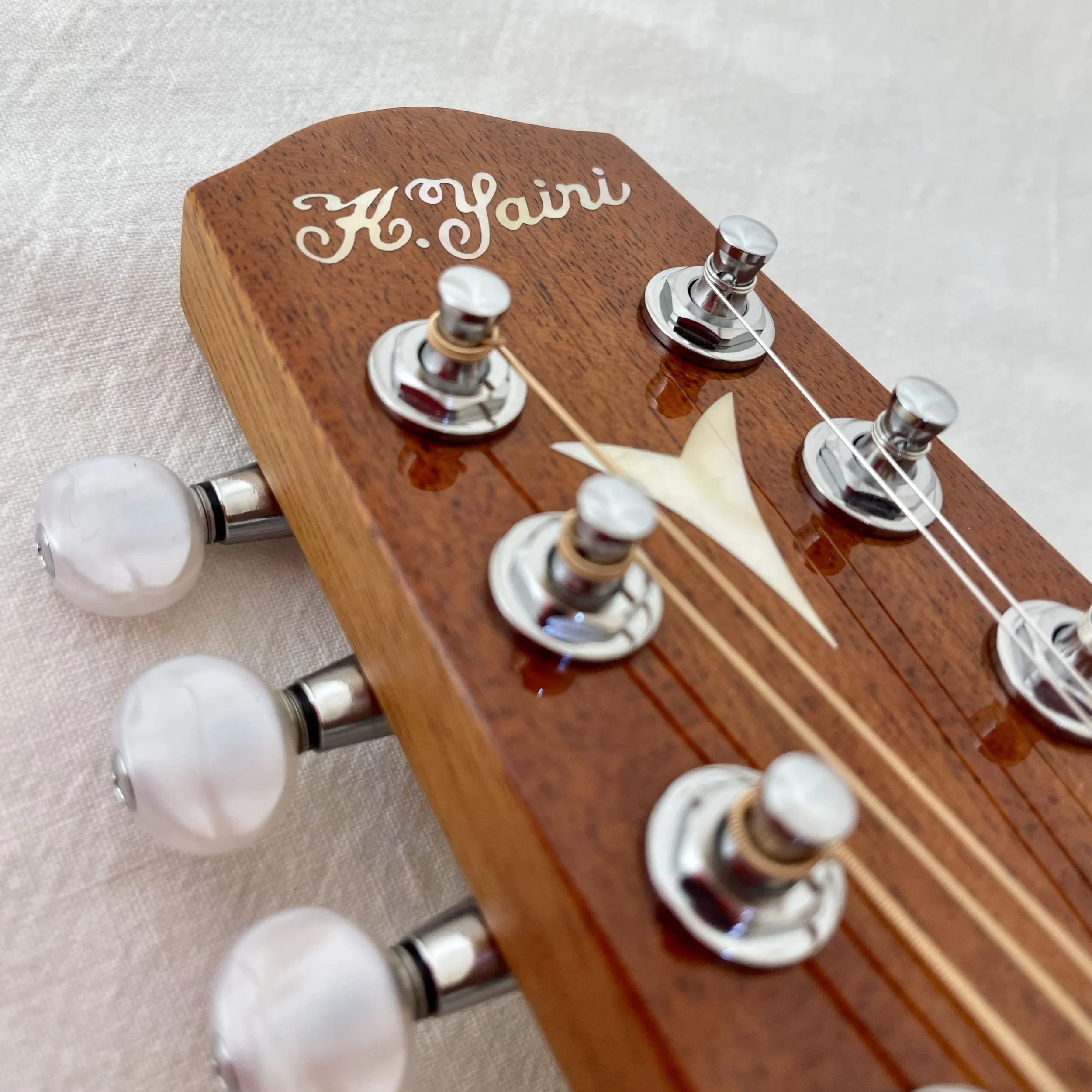 K-YAIRI-GUITAR- BOY-IRISH-BOUZOUKI-headstock3