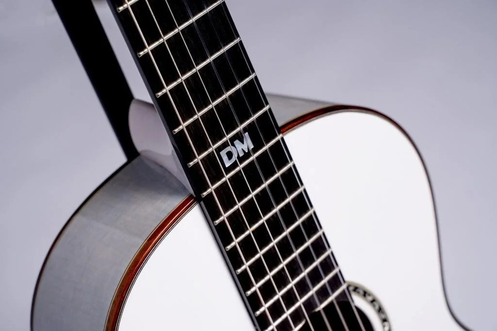 k_yairi_guitars_grace_dominic_miller_tribute_12
