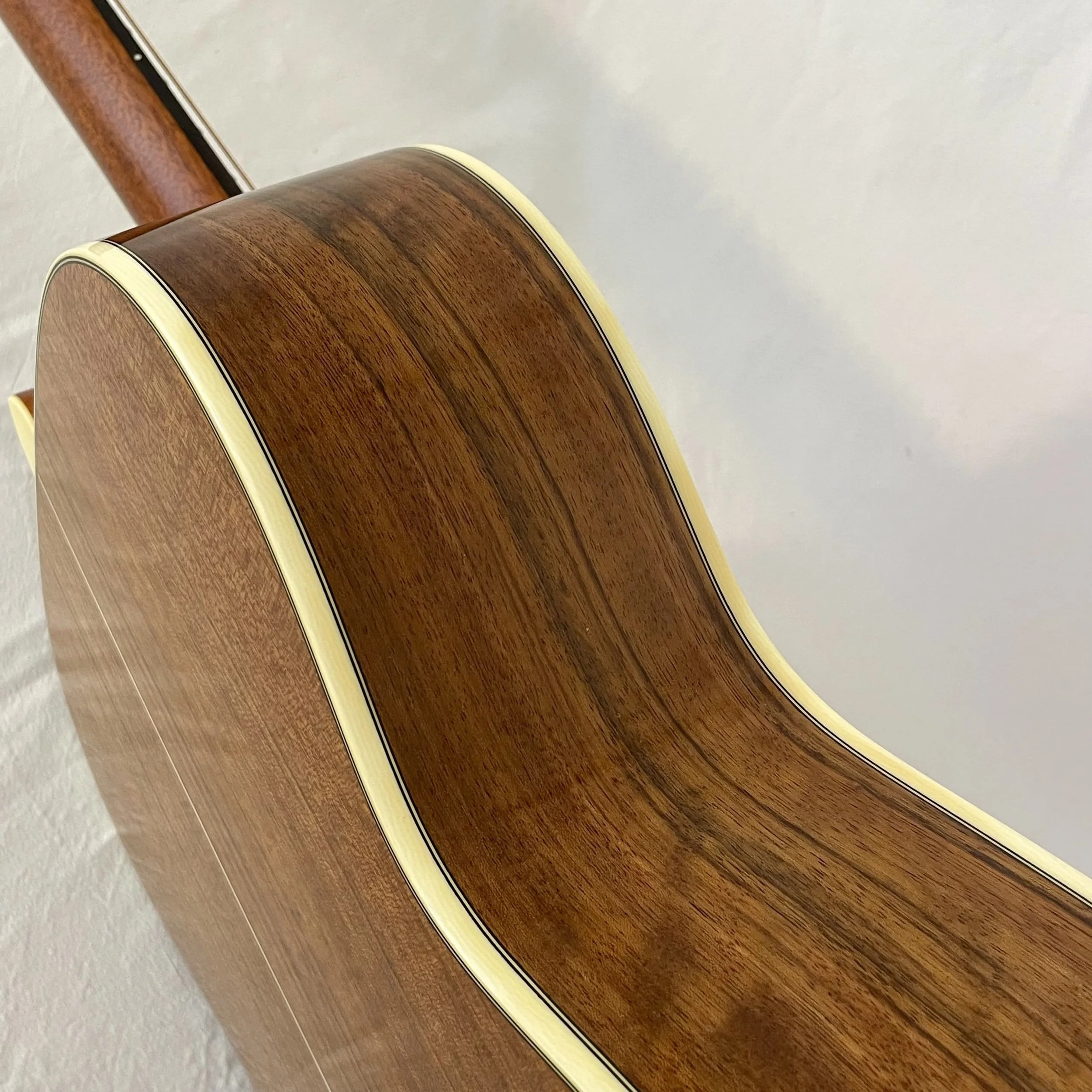 K-YAIRI-GUITAR- FYM94-OV-SP-side3